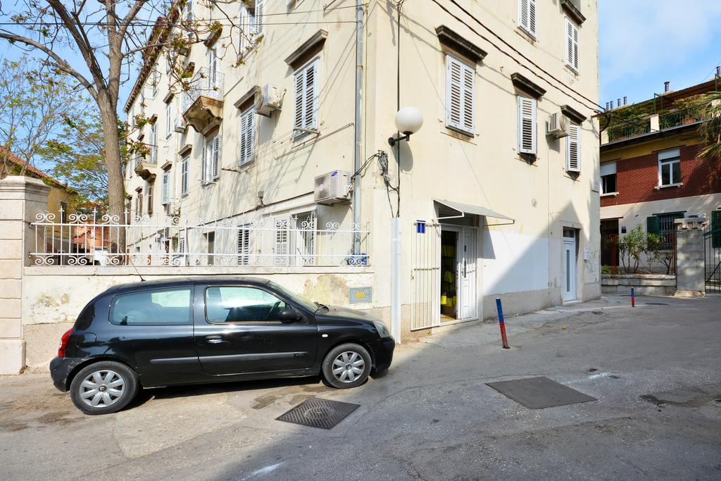 Studio Apartment Nika Free Parking Split Exterior foto